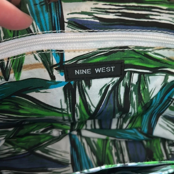 Nine west mini straw  bag - Picture 3 of 3